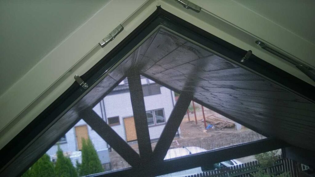 moskitiera na okno zewnętrzne