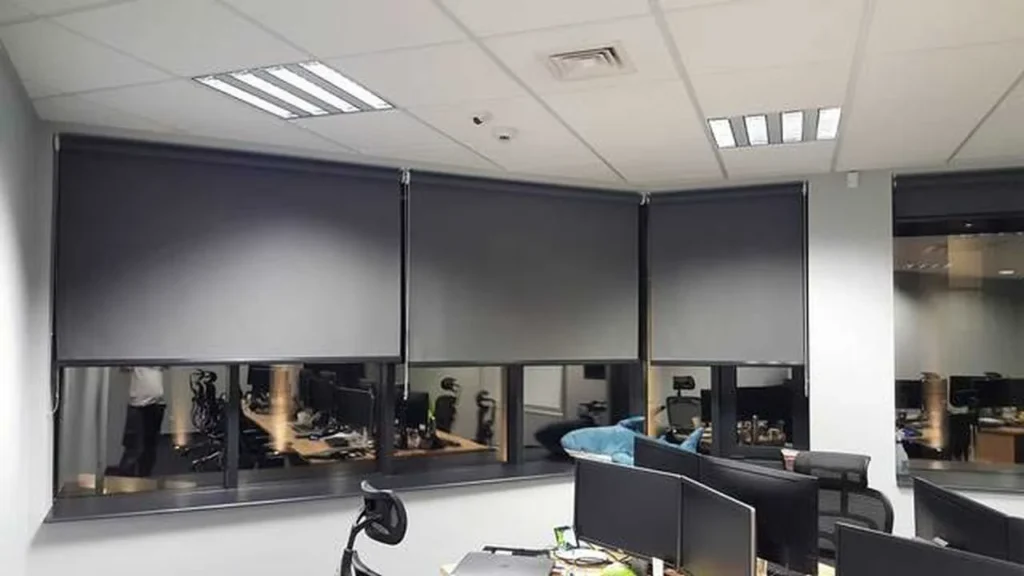 Rolety refleksyjne wewnętrzne na zamówienie