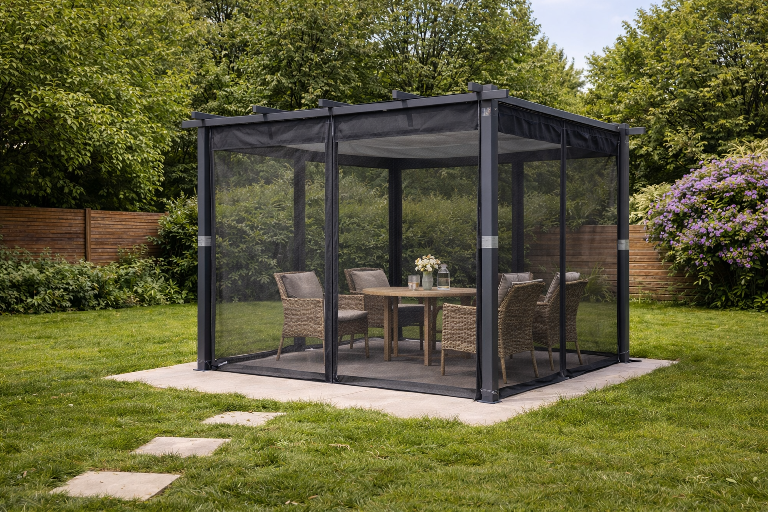 Moskitiery do altany i pergoli