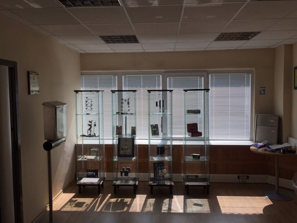 żaluzje wewnętrzne aluminiowe